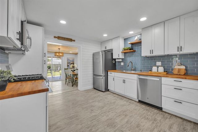 702 ELEANORE AVENUE, New Smyrna Beach, FL 32168