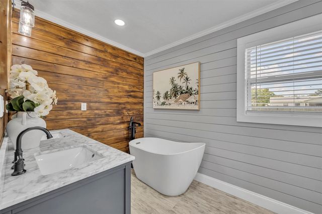 702 ELEANORE AVENUE, New Smyrna Beach, FL 32168