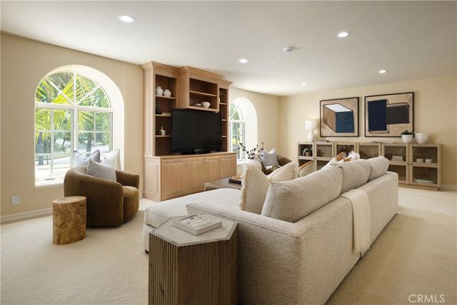 4 Rue Grand Ducal, Newport Beach, CA 92660