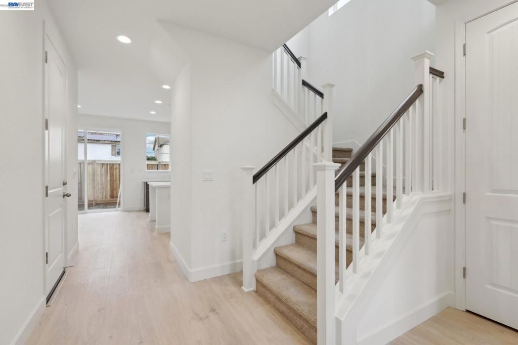 Image 6 of property listing at 230 Mindy Way, Pittsburg, CA 94565