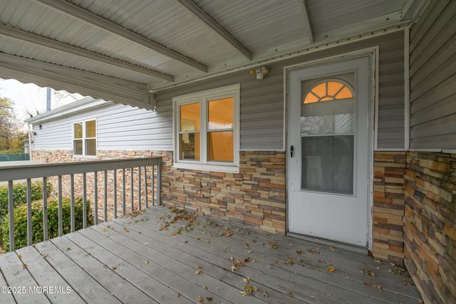 136 7th Street, Hazlet, NJ 07734