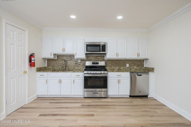 136 7th Street, Hazlet, NJ 07734