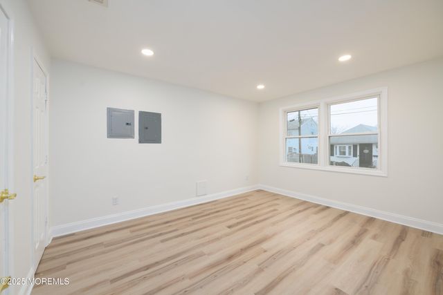 136 7th Street, Hazlet, NJ 07734