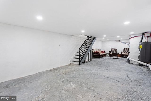 611 W ALLEGHENY AVE, Philadelphia, PA 19133