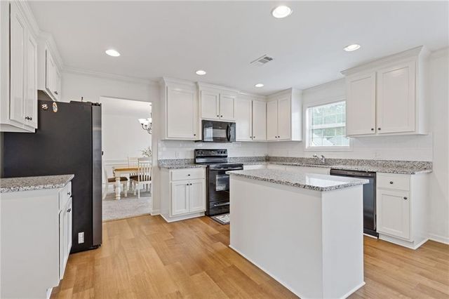 796 Pinnacle Drive, Winder, GA 30680