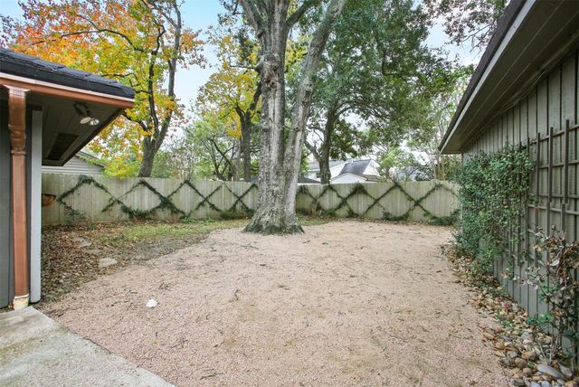 18306 Barbuda Lane, Houston, TX 77058