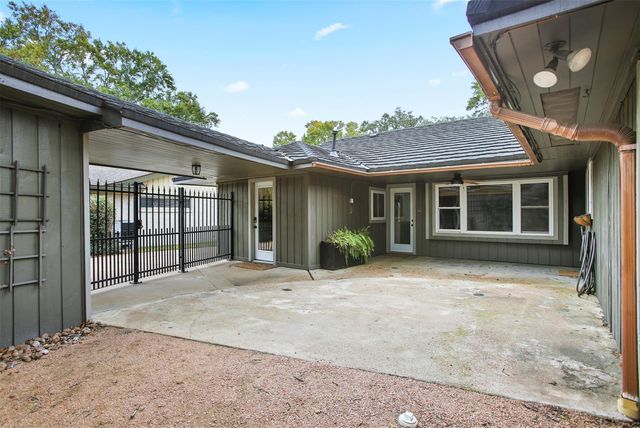 18306 Barbuda Lane, Houston, TX 77058