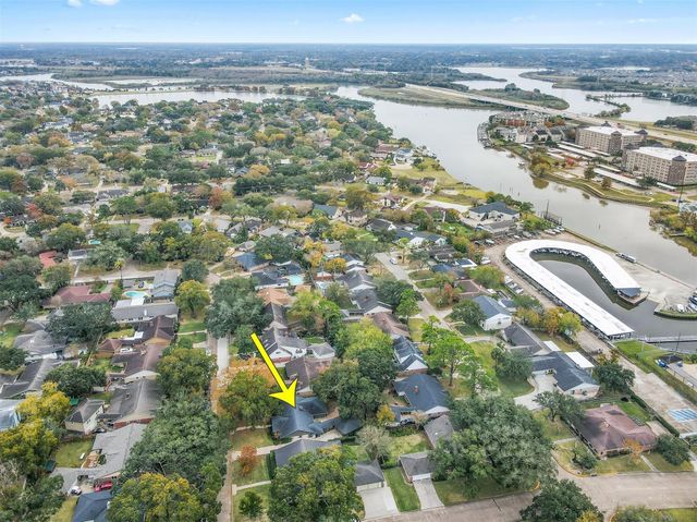 18306 Barbuda Lane, Houston, TX 77058