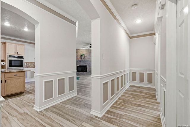5910 Bayou Bnd, Windcrest, TX 78239