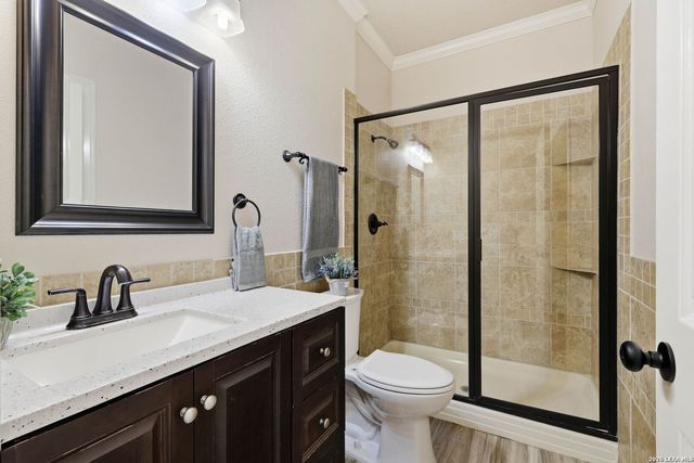 5910 Bayou Bnd, Windcrest, TX 78239