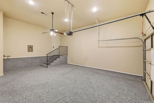 5910 Bayou Bnd, Windcrest, TX 78239