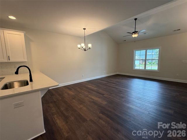105 Abbington Lane, Shelby, NC 28150