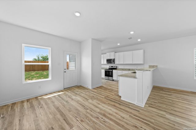 11527 Woodpecker Drive, San Antonio, TX 78223