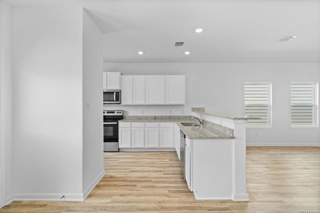 11527 Woodpecker Drive, San Antonio, TX 78223