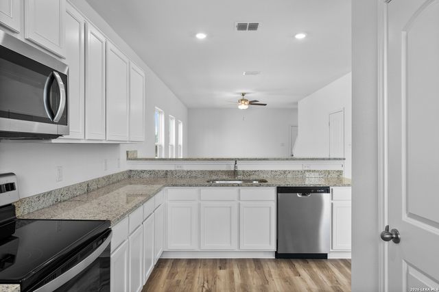 11527 Woodpecker Drive, San Antonio, TX 78223