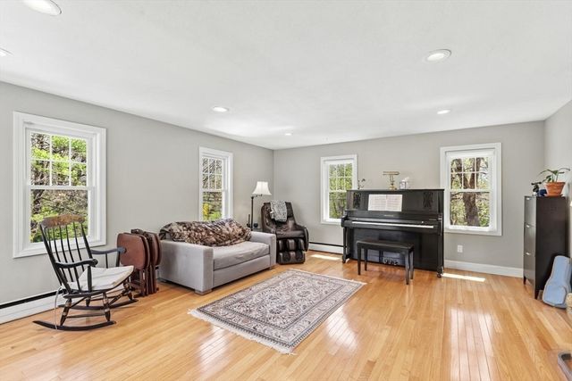 16 Wayland Hills Rd, Wayland, MA 01778