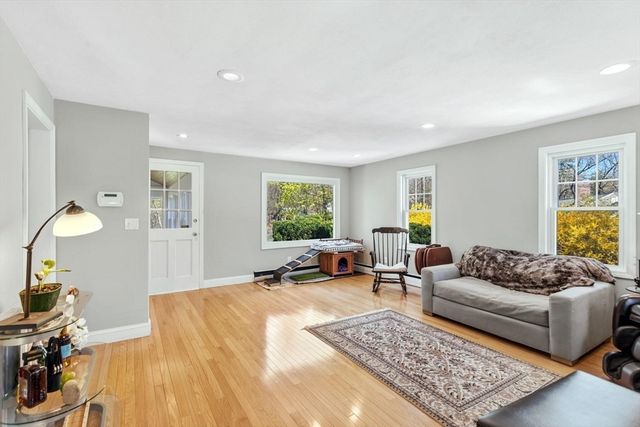 16 Wayland Hills Rd, Wayland, MA 01778