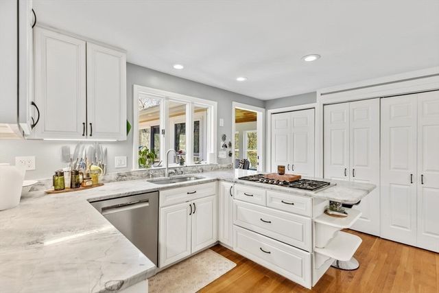 16 Wayland Hills Rd, Wayland, MA 01778