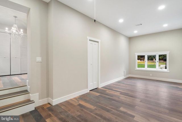 6601 HORSESHOE RD, Clinton, MD 20735
