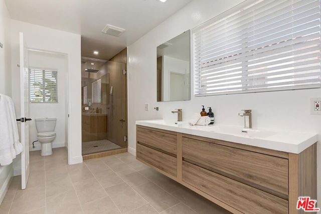 3813 Cedar Avenue, Long Beach, CA 90807