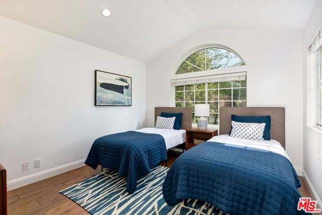 3813 Cedar Avenue, Long Beach, CA 90807