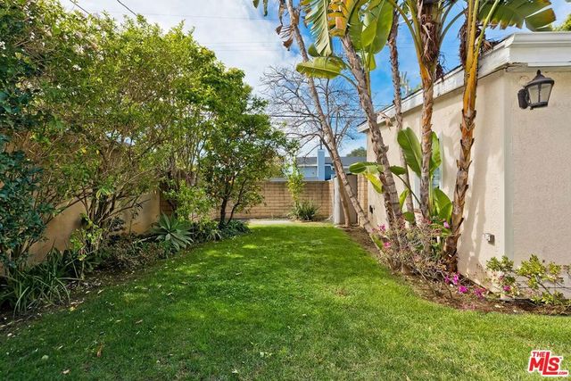 3813 Cedar Avenue, Long Beach, CA 90807