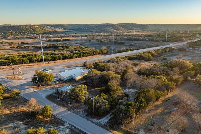3510 Medina Hwy, Kerrville, TX 78028