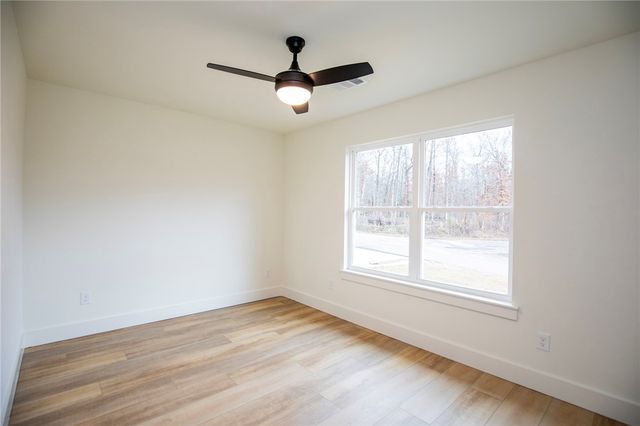 8 Eddleston Lane, Bella Vista, AR 72715