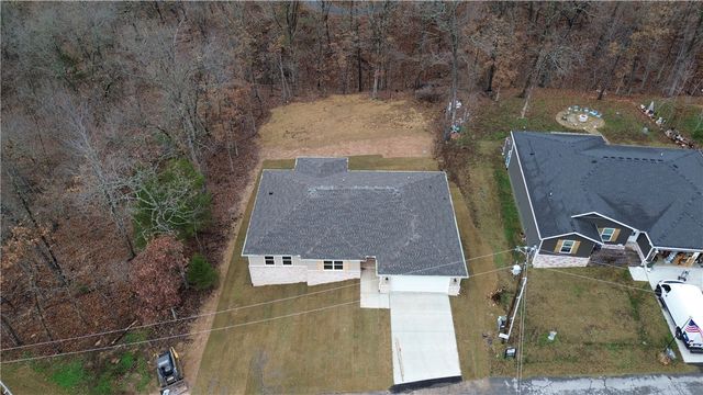 8 Eddleston Lane, Bella Vista, AR 72715