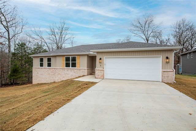 8 Eddleston Lane, Bella Vista, AR 72715