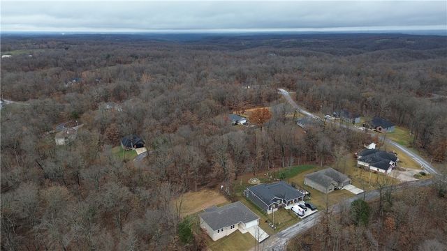 8 Eddleston Lane, Bella Vista, AR 72715
