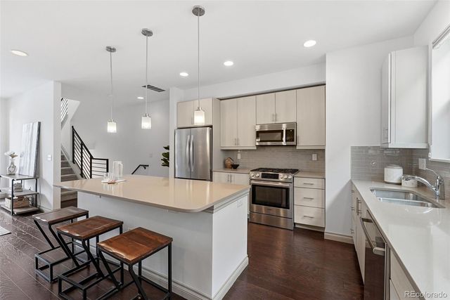 1335 Jackson Street, Denver, CO 80206