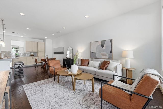 1335 Jackson Street, Denver, CO 80206
