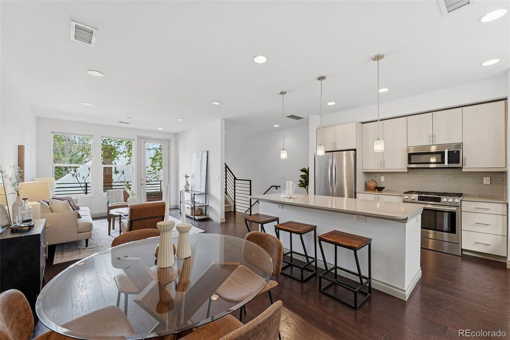 1335 Jackson Street, Denver, CO 80206