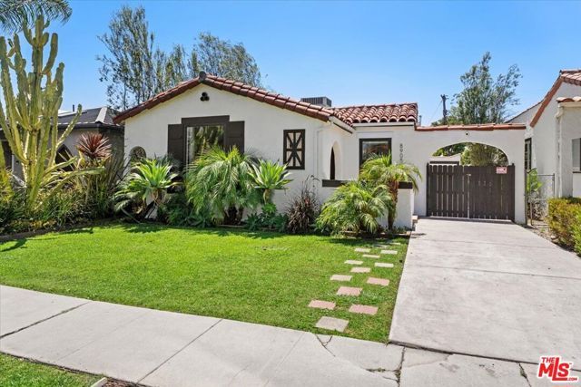 8908 Gibson Street, Los Angeles, CA 90034