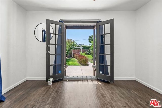 8908 Gibson Street, Los Angeles, CA 90034