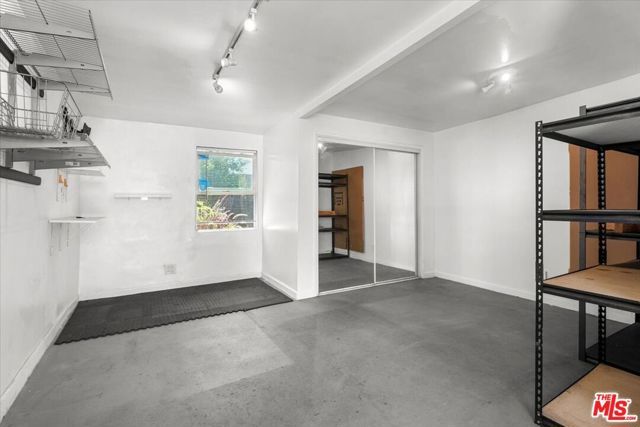 8908 Gibson Street, Los Angeles, CA 90034