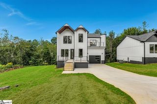 218 Riverbreeze Road, Greenville, SC 29611