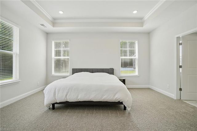 4315 Edgewater LN, Suffolk, VA 23435