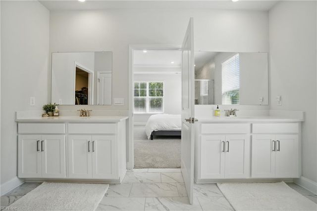 4315 Edgewater LN, Suffolk, VA 23435