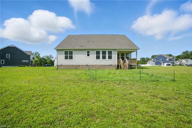 4315 Edgewater LN, Suffolk, VA 23435