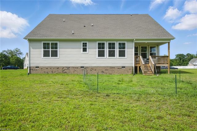 4315 Edgewater LN, Suffolk, VA 23435