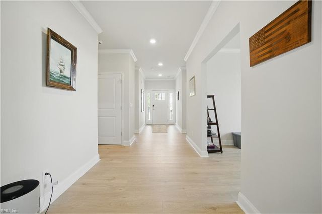 4315 Edgewater LN, Suffolk, VA 23435