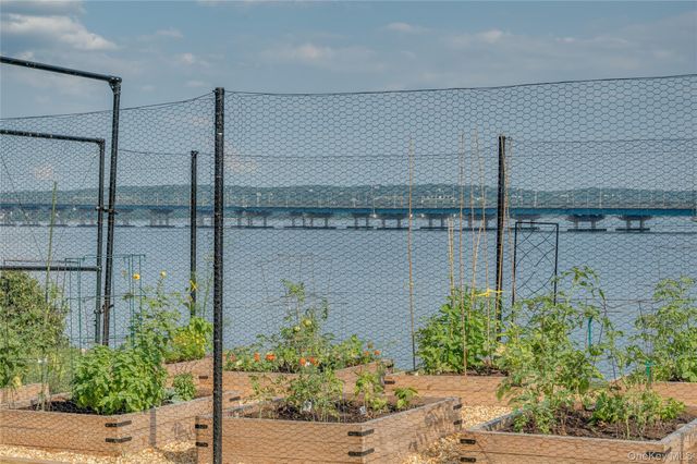 4 Salisbury Point 4A, Nyack, NY 10960