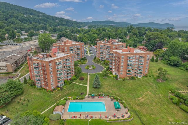 4 Salisbury Point 4A, Nyack, NY 10960