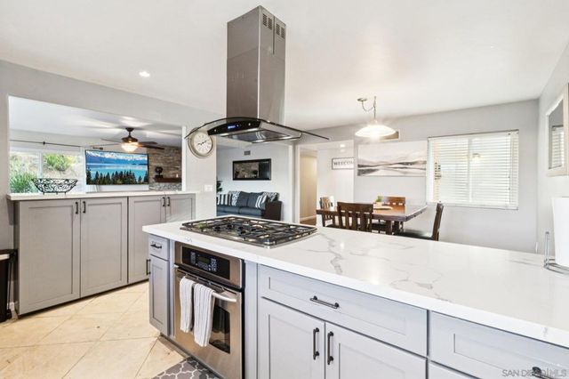 3365 S Bonita St, Spring Valley, CA 91977