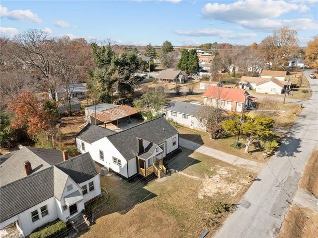 104 Howard Street, Thomasville, NC 27360