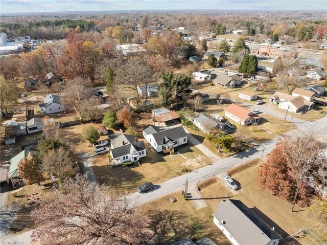 104 Howard Street, Thomasville, NC 27360