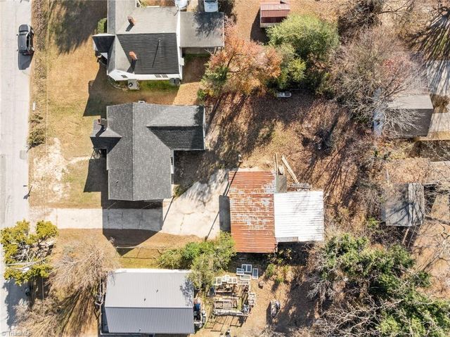 104 Howard Street, Thomasville, NC 27360