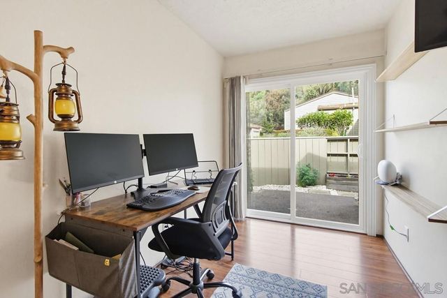 5571 Adobe Falls Rd D, San Diego, CA 92120